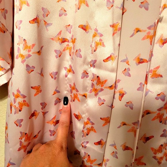 Victoria's Secret Womens Robe Pink S  Satin with  Belt 3/4 Sleeve - Picture 5 of 6